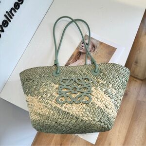 LOEWE 50x25x28cm straw bag